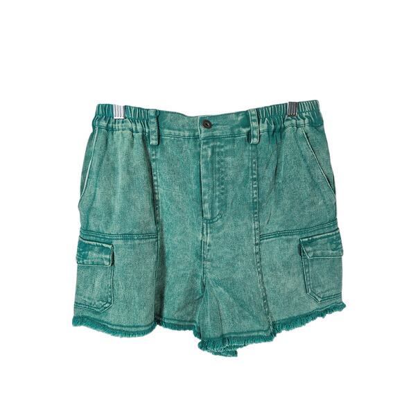 New In Women's Green Washed Cotton Twill Washed Denim Cargo Shorts Med‎ NWT - Picture 1 of 10